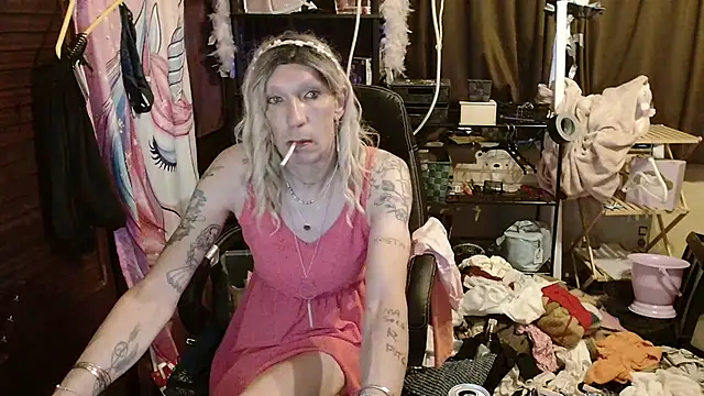 Ombeline1 online show from 11-12-25, 06:36