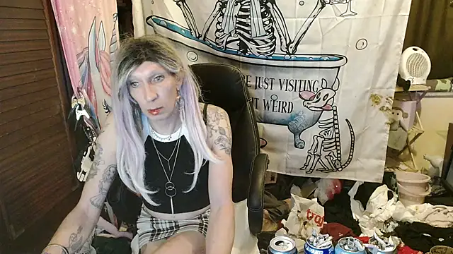 Ombeline1 online show from 03-18-26, 12:25