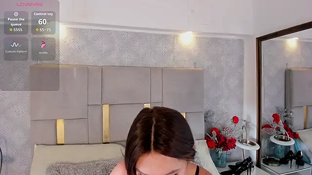Camilaa Sanchez  online show from 05-22-26, 12:44