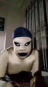 Snapshot of zentaishow chatting on 12-04-24, 01:09 zentaishow online show from 12-04-24, 01:09