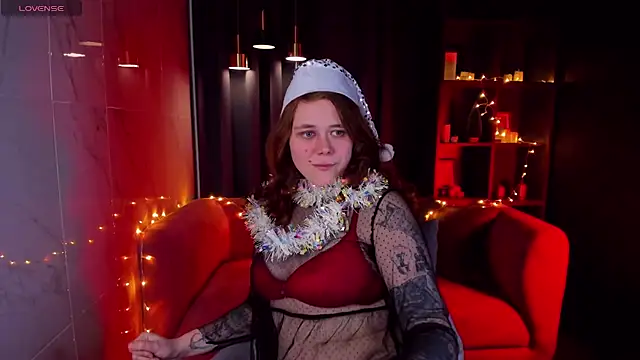 SophiePure online show from 12-28-24, 01:28