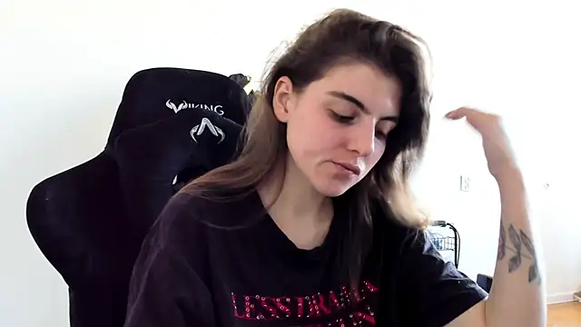 emmamurrr online show from 09-11-25, 10:04