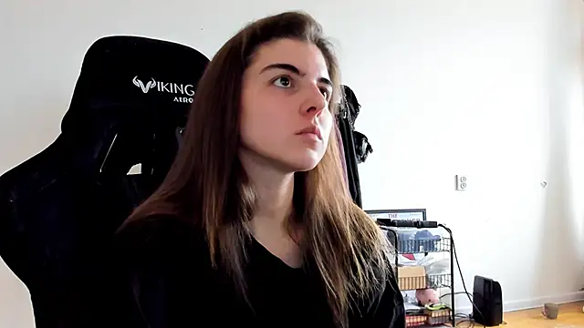 emmamurrr online show from 10-12-25, 10:25