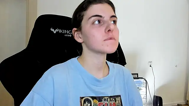 emmamurrr online show from 11-11-25, 04:07