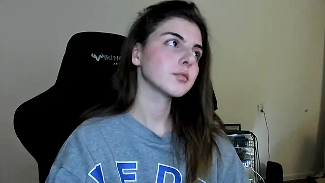 emmamurrr online show from 11-12-25, 02:50