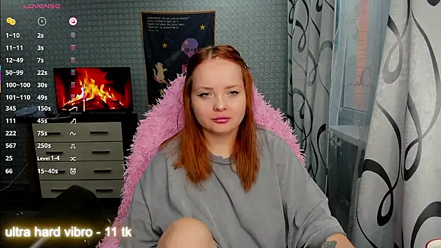 Snapshot of flower_sarah_ chatting on 02-06-26, 12:30 flower sarah online show from 02-06-26, 12:30