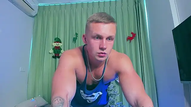 Snapshot of Samuel_Andrew chatting on 12-25-24, 04:44 Samuel Andrew online show from 12-25-24, 04:44