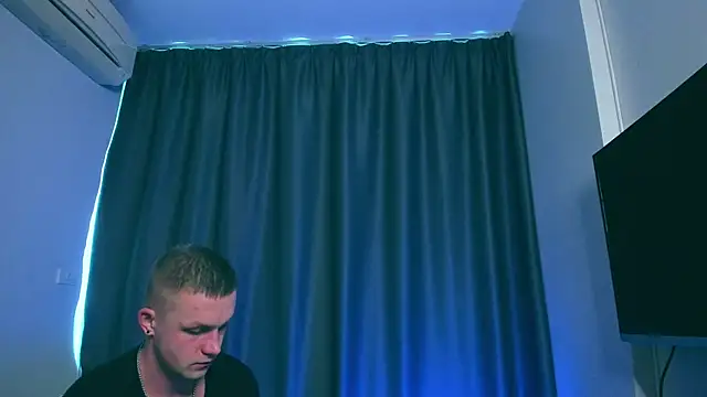 Snapshot of Samuel_Andrew chatting on 01-30-25, 04:16 Samuel Andrew online show from 01-30-25, 04:16