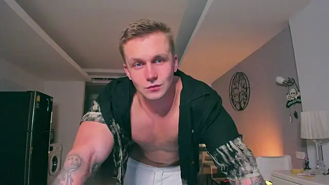 Snapshot of Samuel_Andrew chatting on 11-22-25, 03:16 Samuel Andrew online show from 11-22-25, 03:16