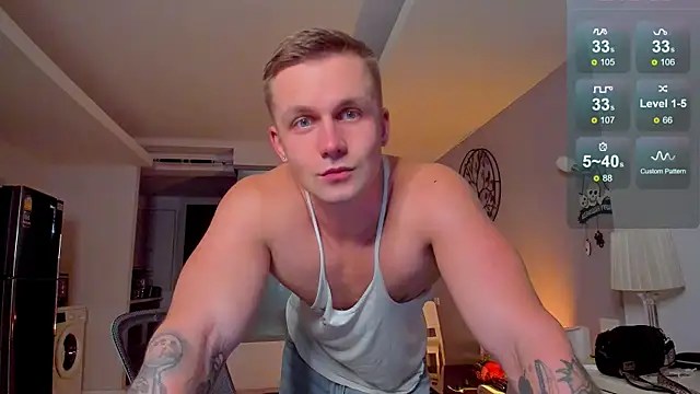 Snapshot of Samuel_Andrew chatting on 12-03-25, 03:03 Samuel Andrew online show from 12-03-25, 03:03