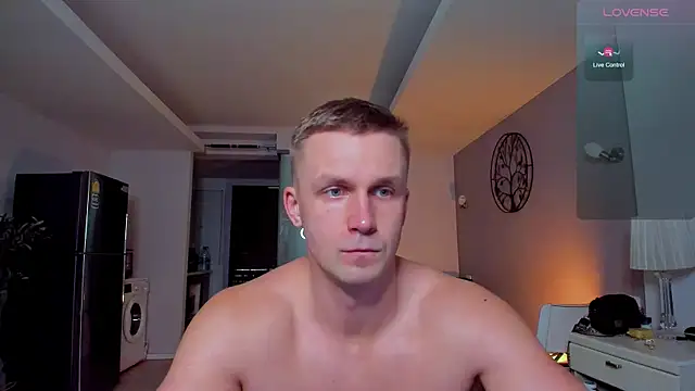 Snapshot of Samuel_Andrew chatting on 12-15-25, 03:44 Samuel Andrew online show from 12-15-25, 03:44