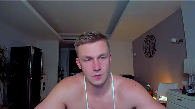 Samuel Andrew online show from 06-16-26, 03:20