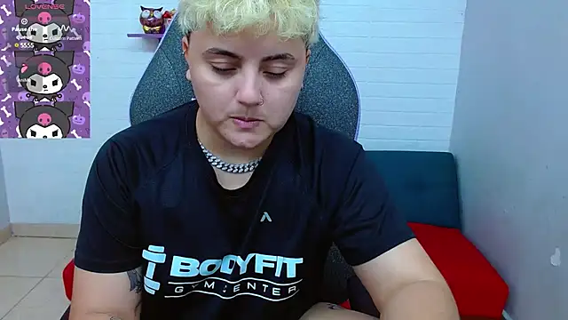 isabeautyx19 online show from 12-19-24, 05:08