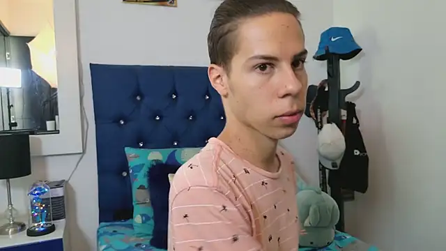 grey   27 online show from 03-09-25, 05:39