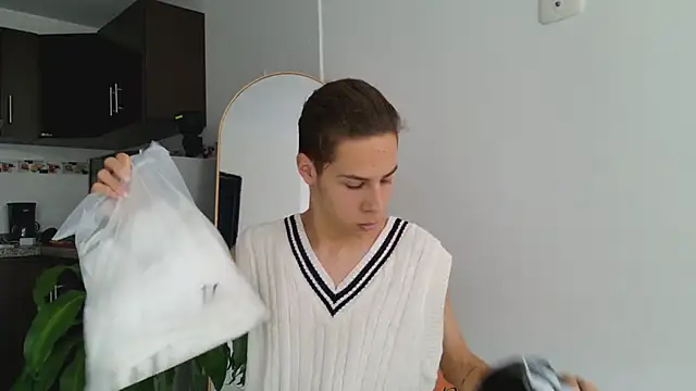 grey   27 online show from 03-11-25, 09:26