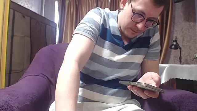 nicenike47 online show from 04-15-26, 06:53