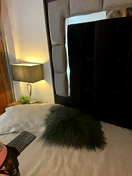 Snapshot of Bonnie_vega chatting on 12-18-25, 08:37 Bonnie vega online show from 12-18-25, 08:37