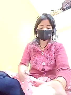Snapshot of Mamta_Chaterjee chatting on 12-21-24, 02:41 Mamta Chaterjee online show from 12-21-24, 02:41