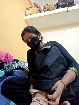 Snapshot of Mamta_Chaterjee chatting on 12-21-24, 08:50 Mamta Chaterjee online show from 12-21-24, 08:50