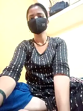 Snapshot of Mamta_Chaterjee chatting on 01-16-25, 02:19 Mamta Chaterjee online show from 01-16-25, 02:19
