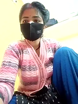 Snapshot of Mamta_Chaterjee chatting on 01-24-25, 02:18 Mamta Chaterjee online show from 01-24-25, 02:18