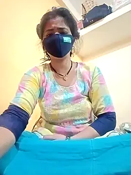 Snapshot of Mamta_Chaterjee chatting on 01-26-25, 02:56 Mamta Chaterjee online show from 01-26-25, 02:56