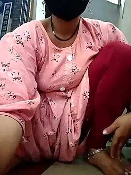 Snapshot of Mamta_Chaterjee chatting on 02-15-25, 05:41 Mamta Chaterjee online show from 02-15-25, 05:41