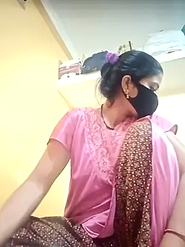 Snapshot of Mamta_Chaterjee chatting on 03-23-25, 02:37 Mamta Chaterjee online show from 03-23-25, 02:37