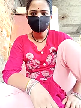 Snapshot of Mamta_Chaterjee chatting on 05-14-26, 01:01 Mamta Chaterjee online show from 05-14-26, 01:01