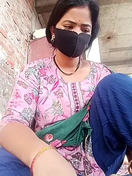 Snapshot of Mamta_Chaterjee chatting on 06-03-26, 01:41 Mamta Chaterjee online show from 06-03-26, 01:41