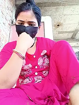 Snapshot of Mamta_Chaterjee chatting on 06-05-26, 01:56 Mamta Chaterjee online show from 06-05-26, 01:56