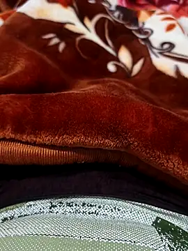 Snapshot of ak007_desire chatting on 12-20-25, 04:03 ak007 desire online show from 12-20-25, 04:03