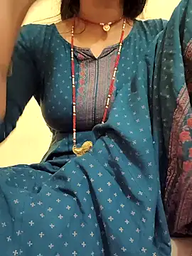 Snapshot of Hi_Radhika chatting on 02-15-25, 07:27 Hi Radhika online show from 02-15-25, 07:27