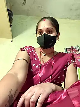 Snapshot of Hi_Radhika chatting on 02-17-25, 06:15 Hi Radhika online show from 02-17-25, 06:15