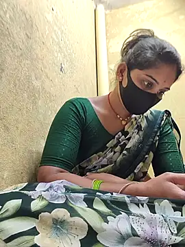 Snapshot of Hi_Radhika chatting on 09-10-25, 01:00 Hi Radhika online show from 09-10-25, 01:00