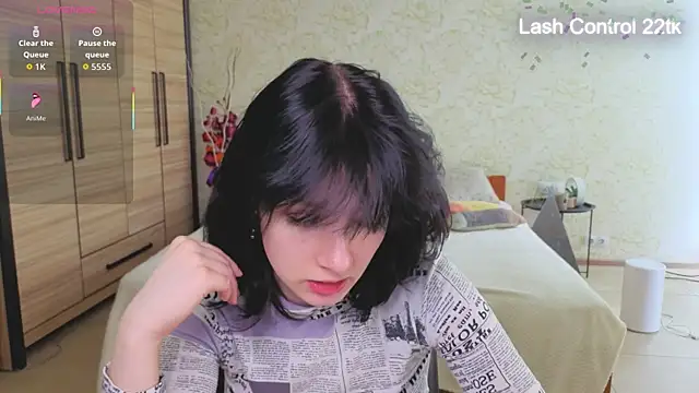 JulisSweet online show from 04-17-26, 07:33