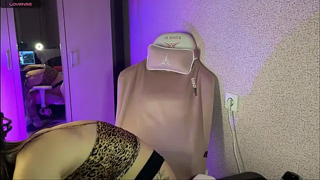 Katrin  kiss online show from 02-16-25, 04:21