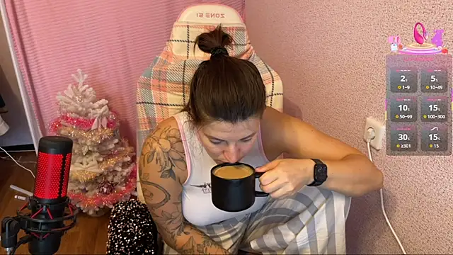 Katrin  kiss online show from 12-19-25, 10:55