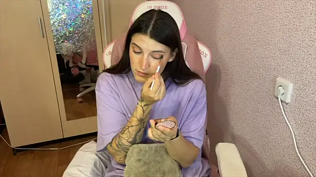 Katrin  kiss online show from 04-20-26, 05:16