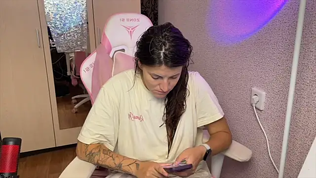 Katrin  kiss online show from 07-22-26, 04:43