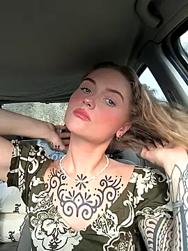 Snapshot of Goldloeckchen159 chatting on 02-08-25, 01:44 Goldloeckchen159 online show from 02-08-25, 01:44