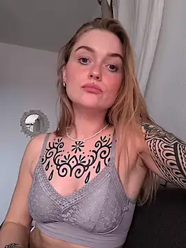 Snapshot of Goldloeckchen159 chatting on 02-28-25, 04:31 Goldloeckchen159 online show from 02-28-25, 04:31