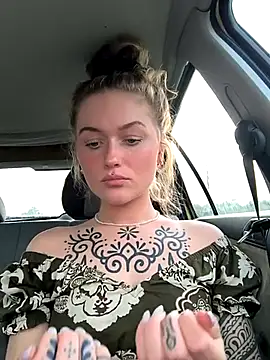 Snapshot of Goldloeckchen159 chatting on 03-08-25, 03:45 Goldloeckchen159 online show from 03-08-25, 03:45