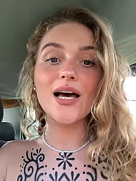 Snapshot of Goldloeckchen159 chatting on 03-15-25, 02:01 Goldloeckchen159 online show from 03-15-25, 02:01