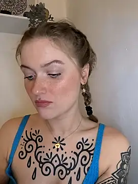 Snapshot of Goldloeckchen159 chatting on 10-06-25, 07:55 Goldloeckchen159 online show from 10-06-25, 07:55