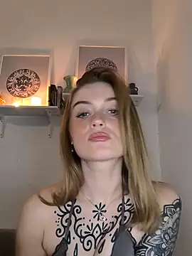 Snapshot of Goldloeckchen159 chatting on 10-25-25, 06:02 Goldloeckchen159 online show from 10-25-25, 06:02