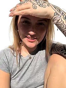 Snapshot of Goldloeckchen159 chatting on 11-15-25, 12:56 Goldloeckchen159 online show from 11-15-25, 12:56