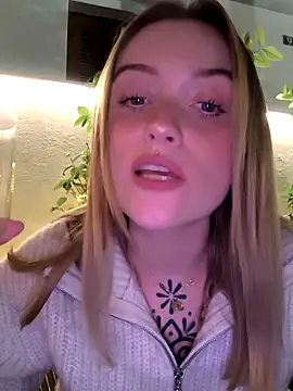 Snapshot of Goldloeckchen159 chatting on 11-19-25, 04:51 Goldloeckchen159 online show from 11-19-25, 04:51