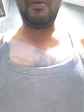 johny 69dxh online show from 12-14-25, 05:57