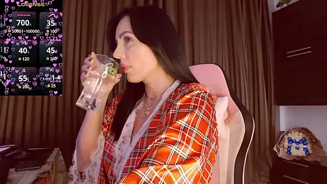 ReiyaRey online show from 03-19-25, 09:37